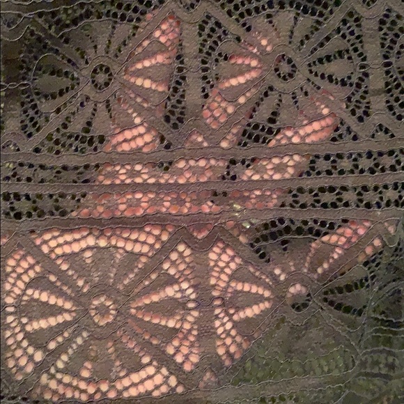 American Eagle Lace Top - Picture 3 of 5